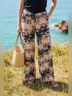 Cache Salmon Pink + Navy Tie-Dye Wide-Leg Pants - Sheer-ish with Liner Shorts. 🩳